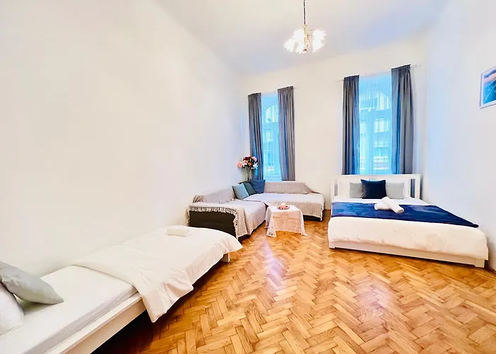 Homestay Kerepesi 3 - Opposite Keleti Station *