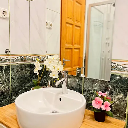 Homestay Kerepesi 3 - Opposite Keleti Station